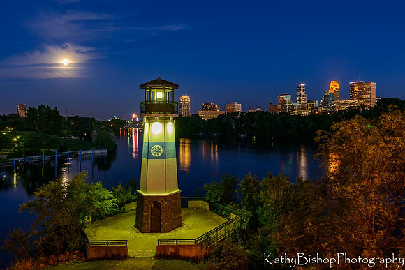 Full Moon over Boom Island